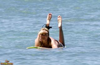 Cameron Diaz feet photo thumbnail
