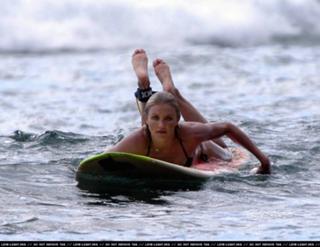 Cameron Diaz feet photo thumbnail
