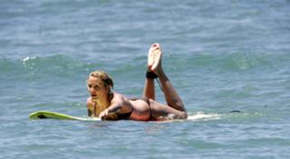 Cameron Diaz feet photo thumbnail