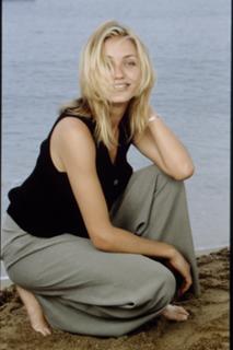 Cameron Diaz feet photo thumbnail