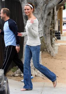 Cameron Diaz feet photo thumbnail