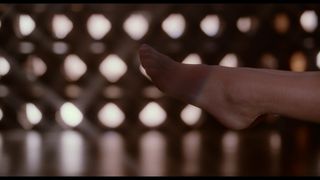 Cameron Diaz feet photo thumbnail