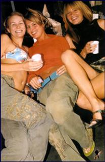 Cameron Richardson feet photo 4