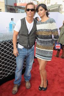 Camila Alves feet photo thumbnail