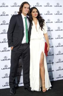 Camila Alves feet photo thumbnail