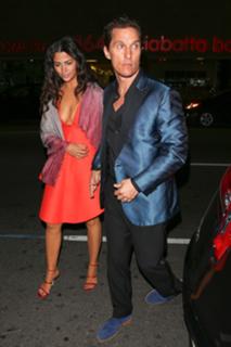 Camila Alves feet photo thumbnail