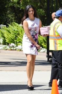 Camila Alves feet photo thumbnail