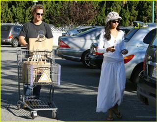 Camila Alves feet photo thumbnail