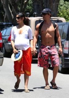 Camila Alves feet photo thumbnail