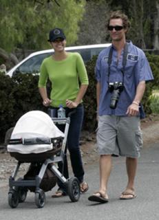 Camila Alves feet photo thumbnail