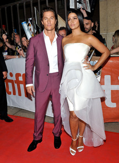 Camila Alves feet photo thumbnail