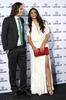 Camila Alves feet photo thumbnail