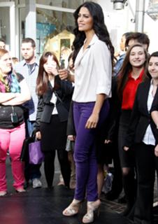 Camila Alves feet photo thumbnail