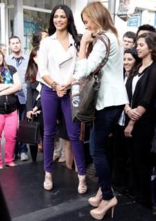 Camila Alves feet photo thumbnail