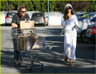 Camila Alves feet photo thumbnail
