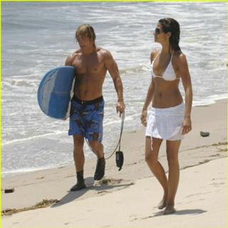 Camila Alves feet photo thumbnail