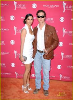 Camila Alves feet photo thumbnail