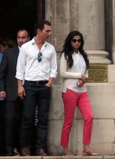 Camila Alves feet photo thumbnail