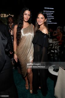 Camila Alves feet photo thumbnail