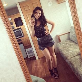 Camila Banus feet photo 1