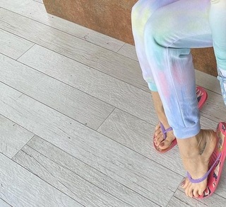 Camila Brait feet photo 10
