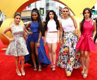 Camila Cabello feet photo thumbnail