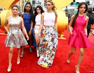 Camila Cabello feet photo thumbnail