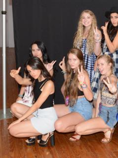 Camila Cabello feet photo thumbnail