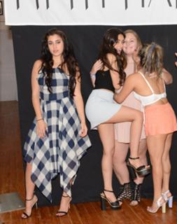 Camila Cabello feet photo thumbnail