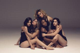 Camila Cabello feet photo thumbnail
