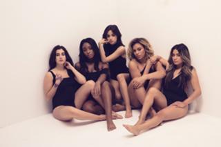 Camila Cabello feet photo thumbnail