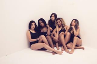 Camila Cabello feet photo thumbnail