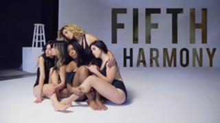 Camila Cabello feet photo thumbnail