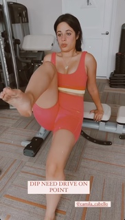 Camila Cabello feet photo thumbnail