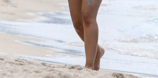 Camila Cabello feet photo thumbnail