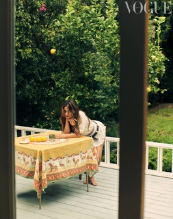 Camila Cabello feet photo thumbnail
