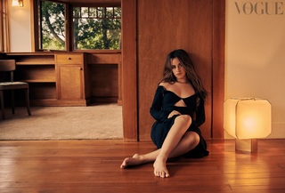 Camila Cabello feet photo thumbnail