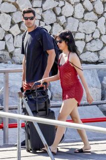 Camila Cabello feet photo thumbnail