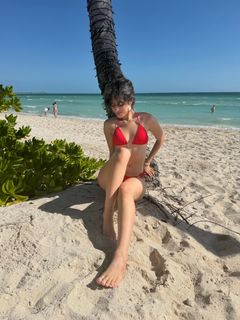 Camila Cabello feet photo 16