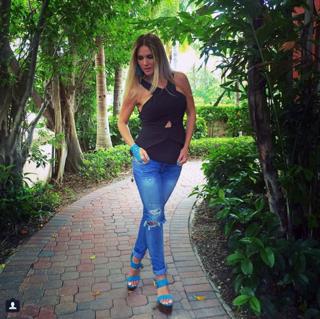 Camila Canabal feet photo 6