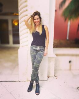 Camila Canabal feet photo 5