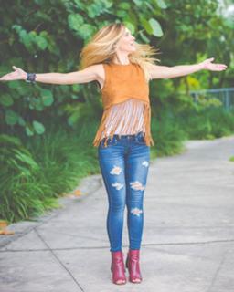 Camila Canabal feet photo 17
