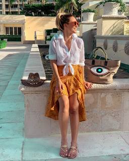 Camila Canabal feet photo 5