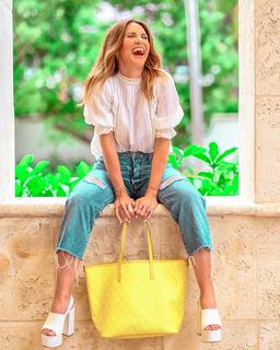 Camila Canabal feet photo 4