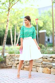 Camila Coelho feet photo thumbnail