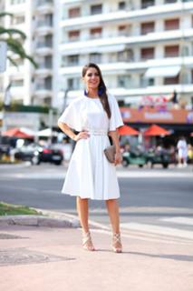 Camila Coelho feet photo thumbnail