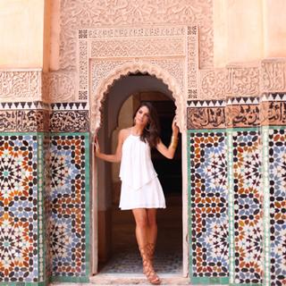 Camila Coelho feet photo thumbnail