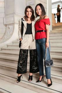 Camila Coelho feet photo thumbnail