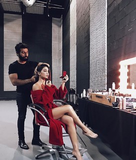 Camila Coelho feet photo thumbnail