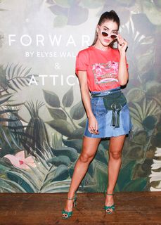 Camila Coelho feet photo thumbnail